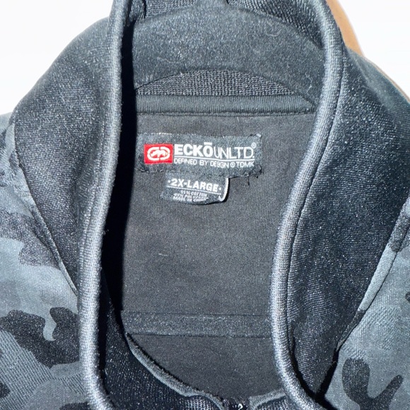 Zip up Ecko Sweater - Picture 3 of 3